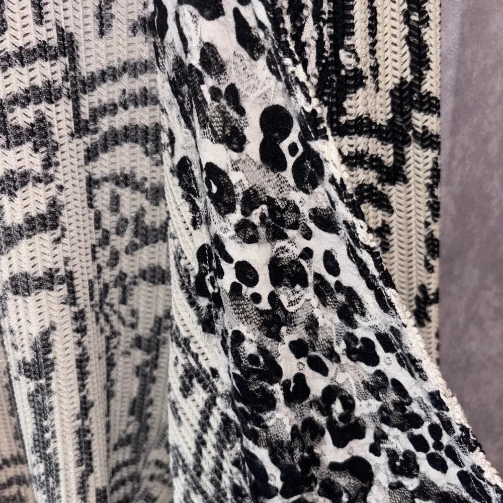 Alberto‎ Makali Womens Medium Cardigan Sweater Black White Geometric Animal Chic